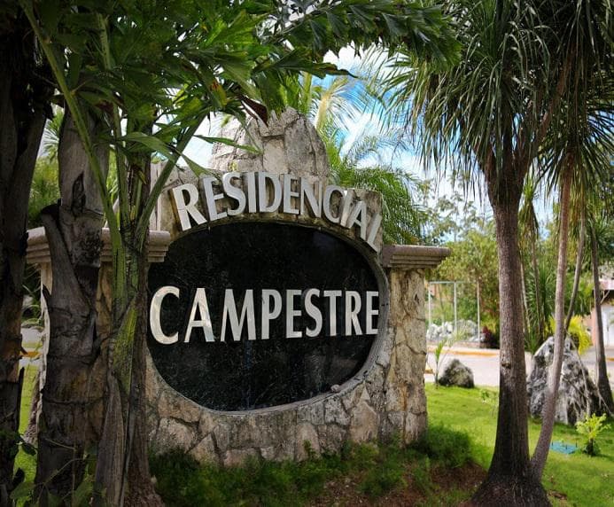 Casa en Venta en Campestre Cancun B-EMM6427 - 1