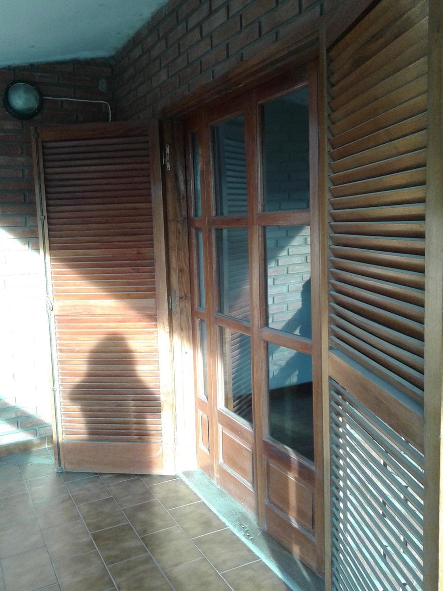 ALQUILO OFICINAS/CONCSULTORIOS EN EL CENTRO DE LA CALERA - CORDOBA - 1