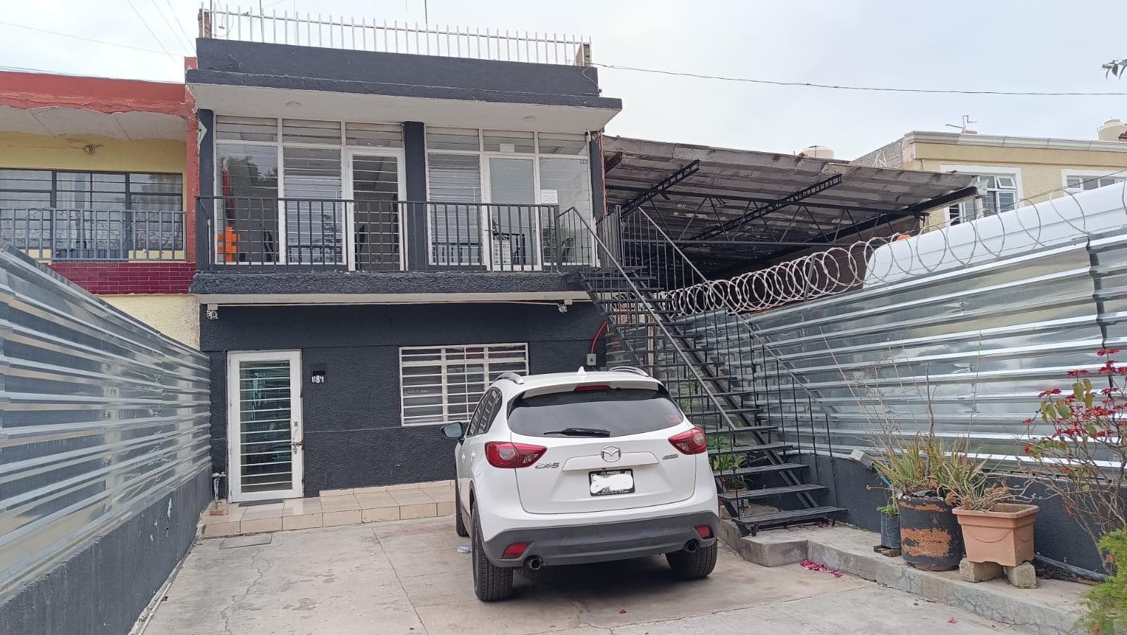 Oficinas y consultorios en renta sobre Av. Circunvalación - 1