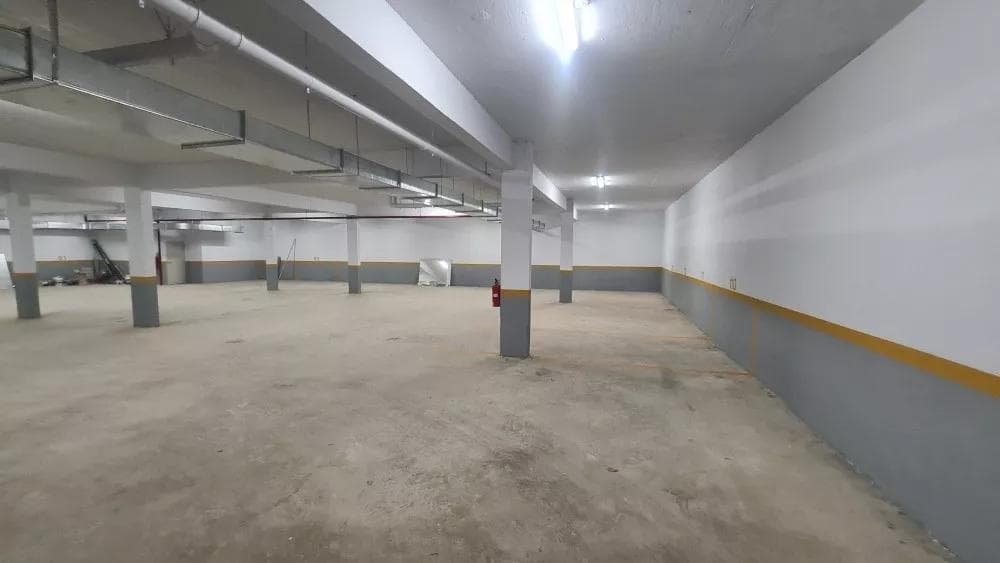 Venta Cochera Fija / Caballito / Parque Centenario/ Edificio nuevo/ Excelente Ubicación/ Cercanía Hospital Naval Y Facultad /acceso Seguridad - 1