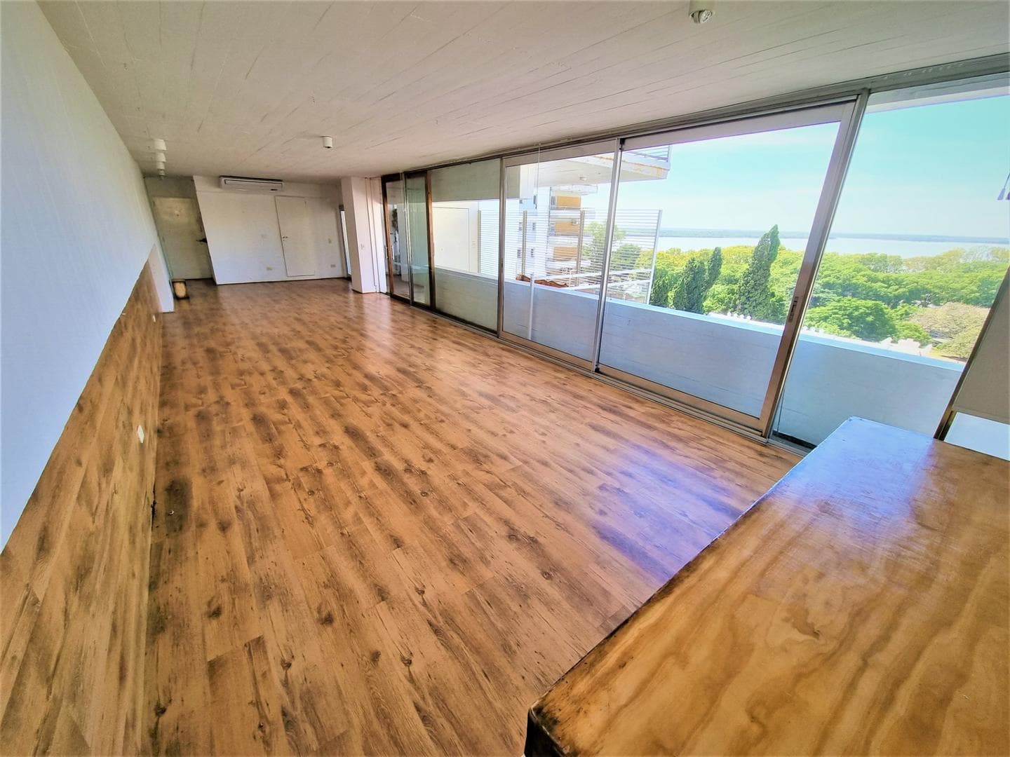 VENTA OFICINA BARRIO MARTIN - VISTA AL RIO - 1