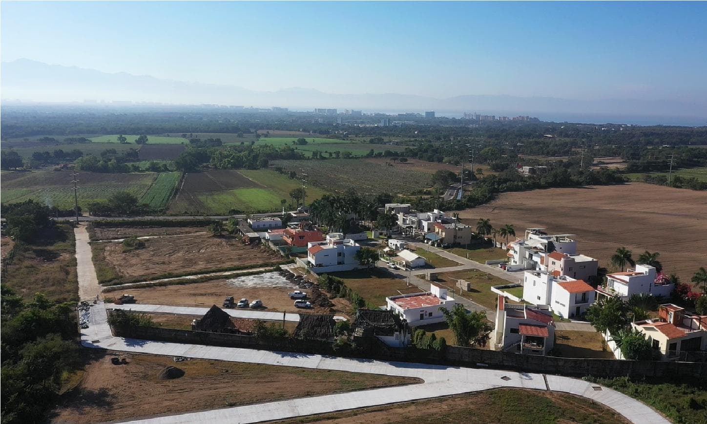 TERRENO EN VENTA EN BUCERIAS - 1