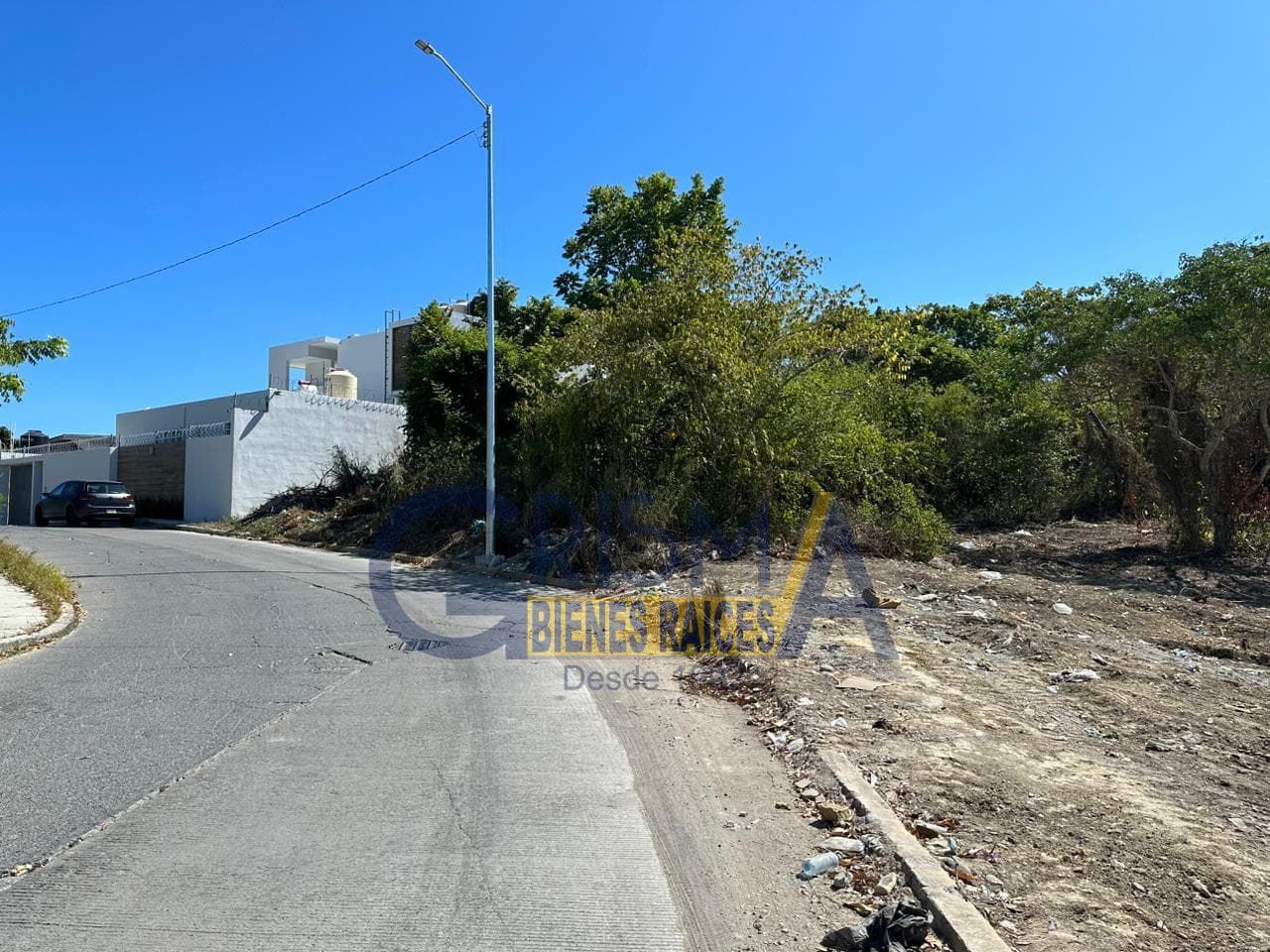 TERRENO EN VENTA EN COLONIA LAS PALMAS - 1
