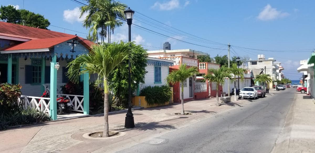 Local restaurante en renta Cozumel Centro - 1