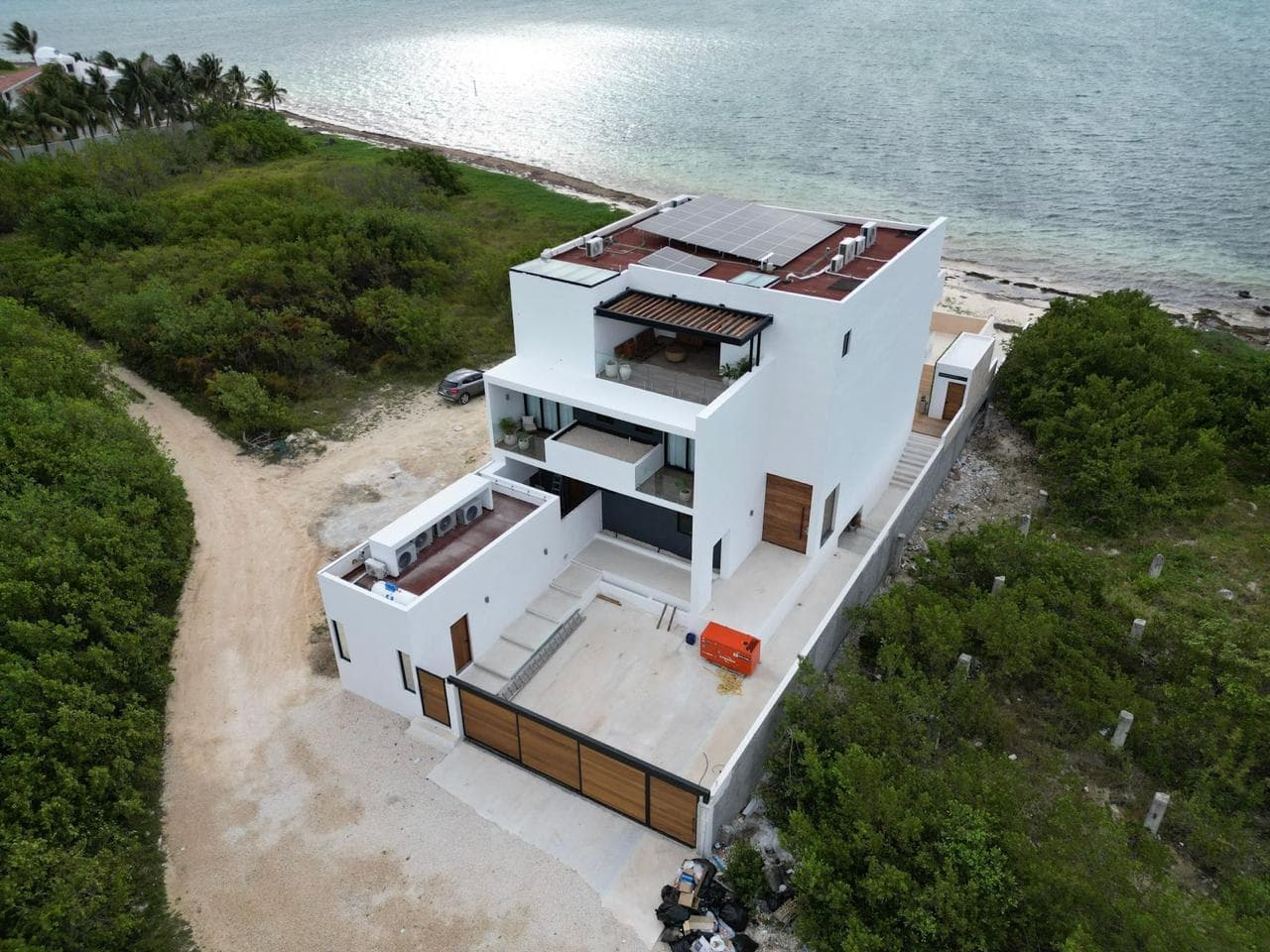 Casa en venta en Bahia Petempich Puerto Morelos - 1