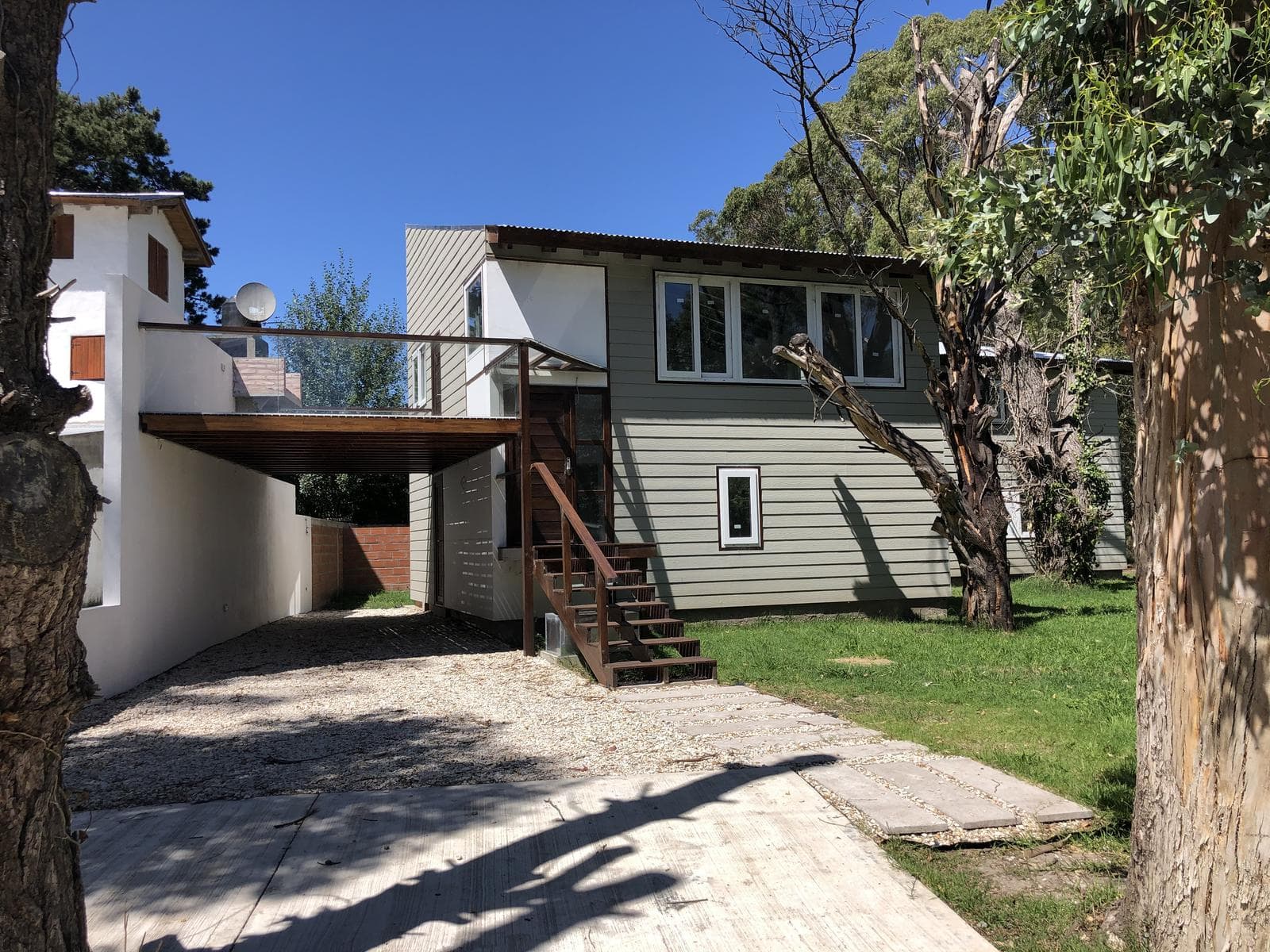 Casa/Duplex de 100m2 en terreno de 315m2 - - 1