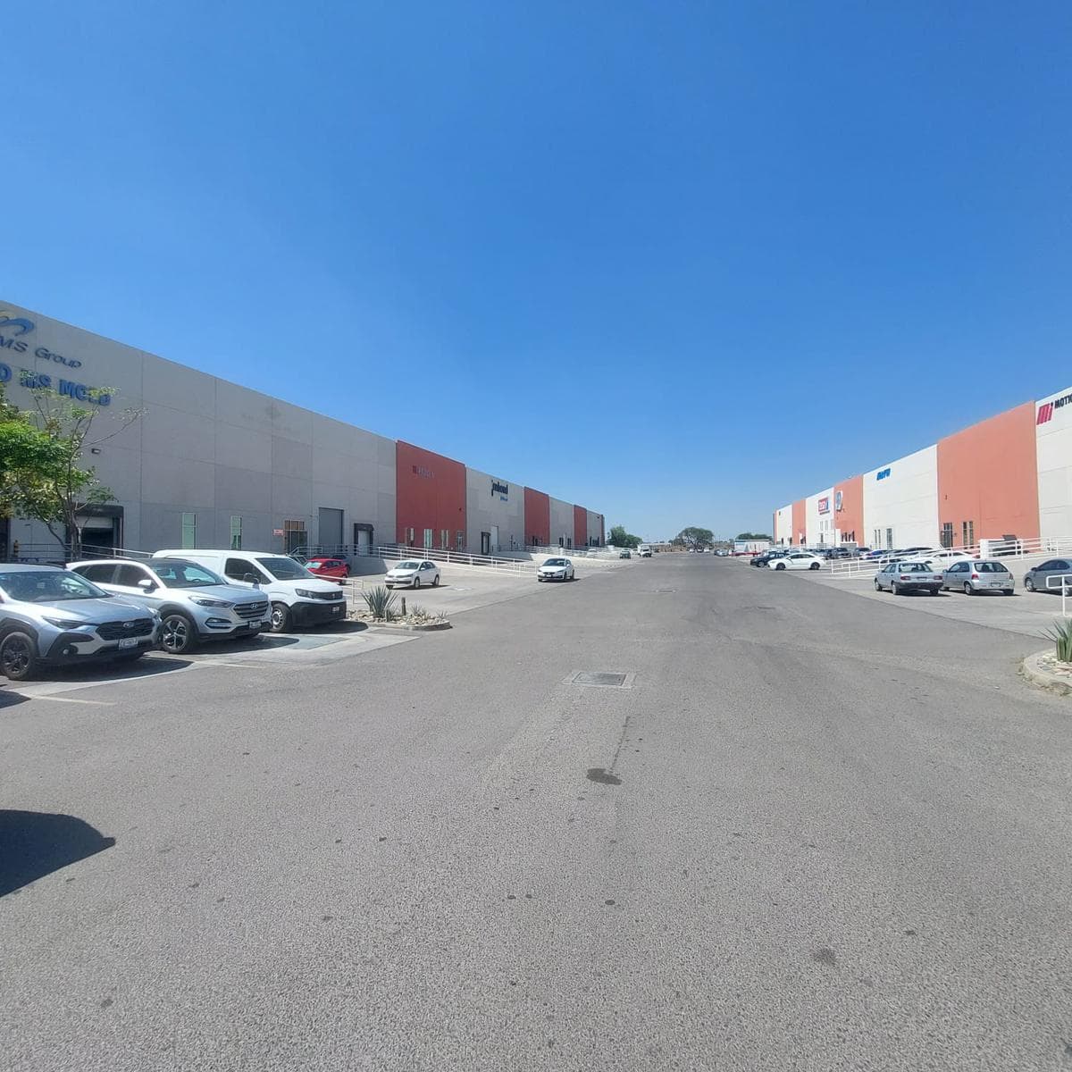 Oficina en Renta Puerto Interior Silao Gto 435 m2 - 1