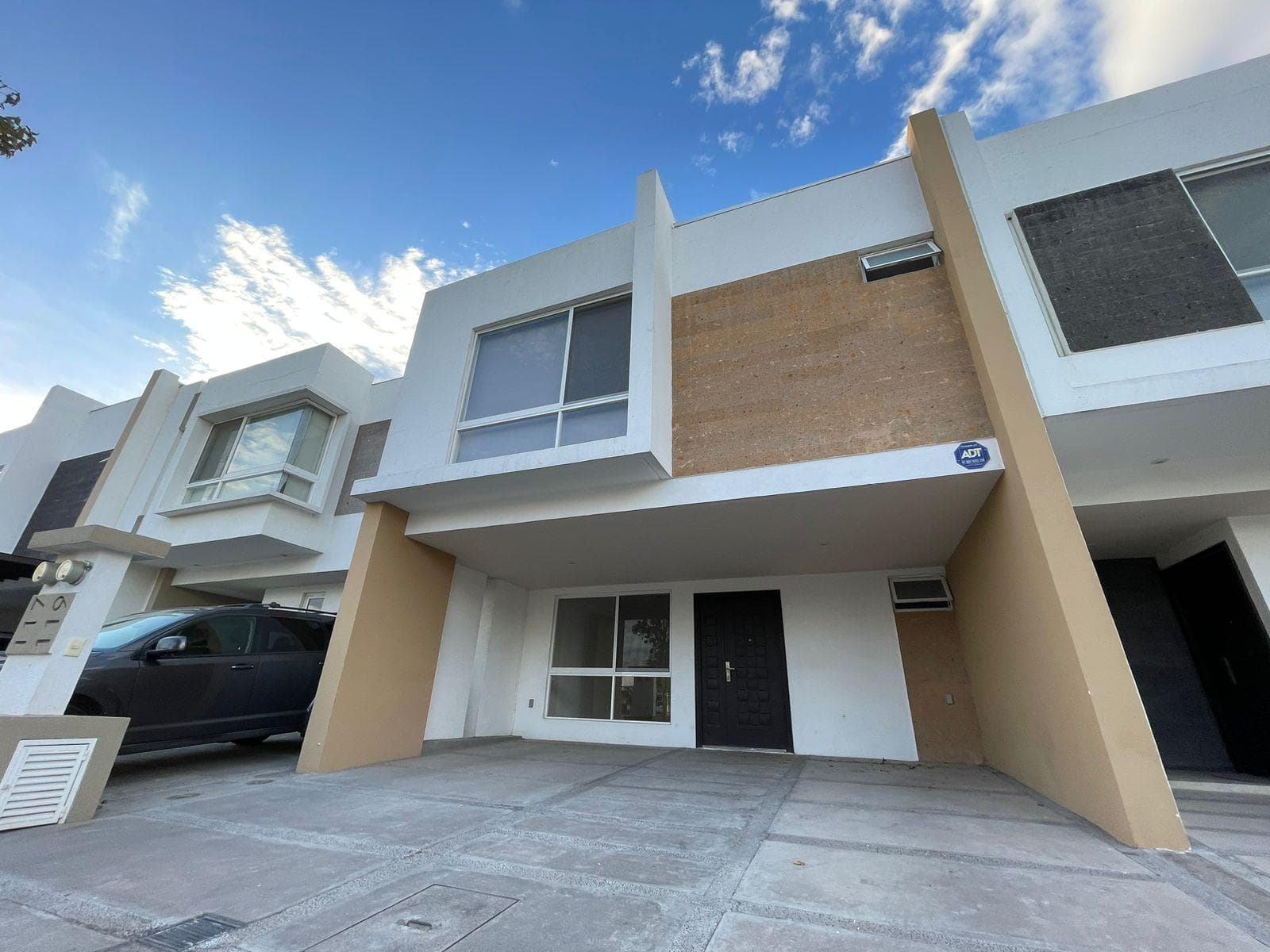 Casa en renta en Fracc Aldaba, zona Sur, cerca de la Ibero - 1