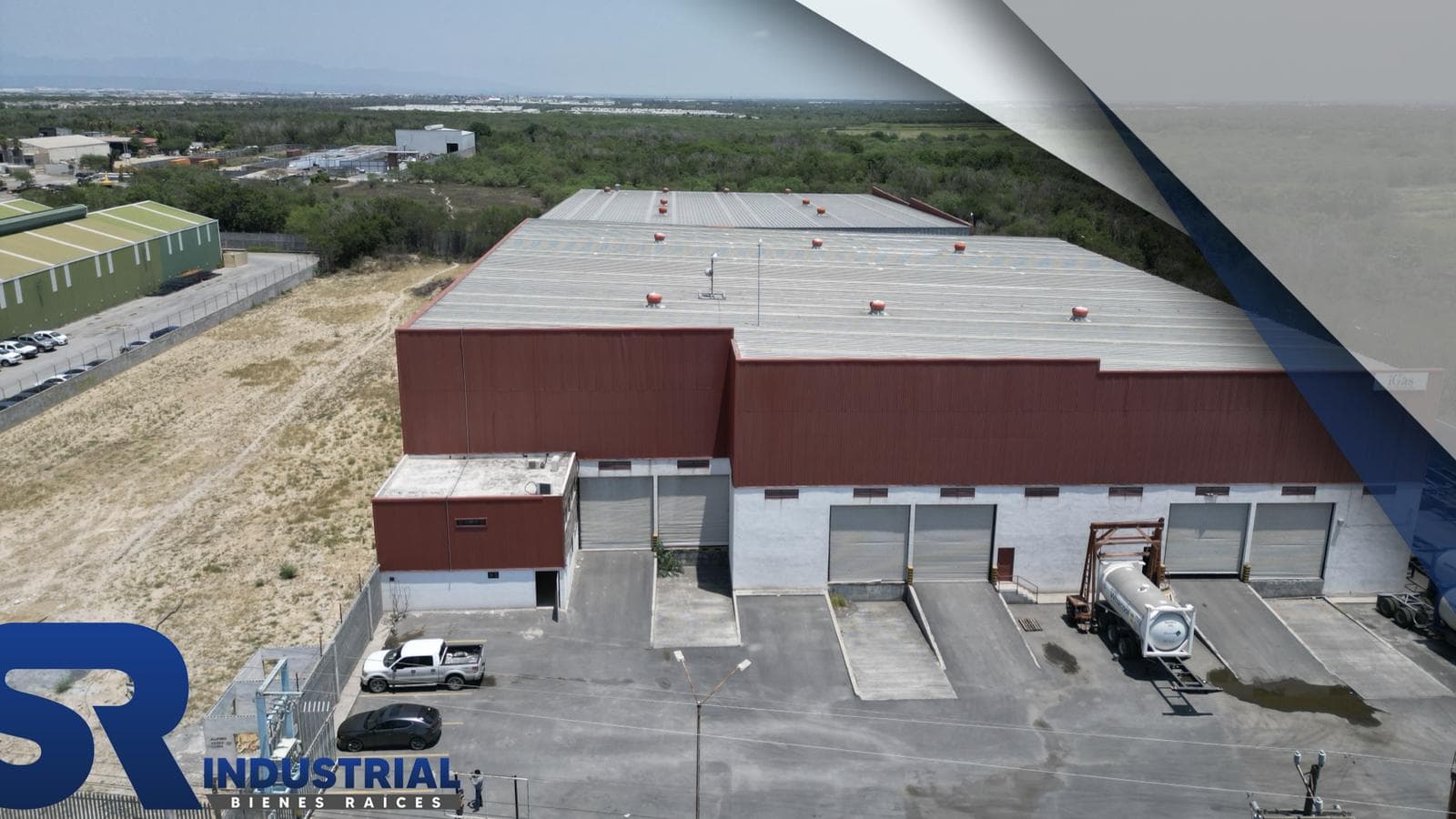 Bodega Industrial en Privadas del Los Sauces - 1
