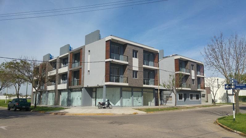 Cochera - Barrio Ilolay - 1