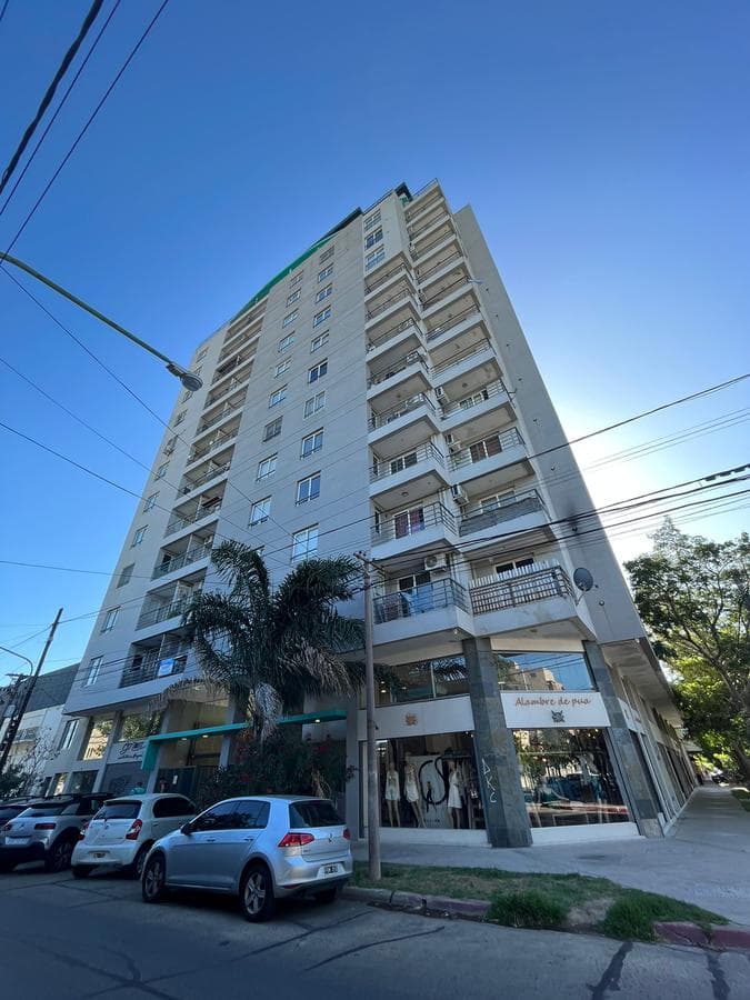 Departamento en Venta 2 dormitorios en Campana Centro Torre Isa - 1