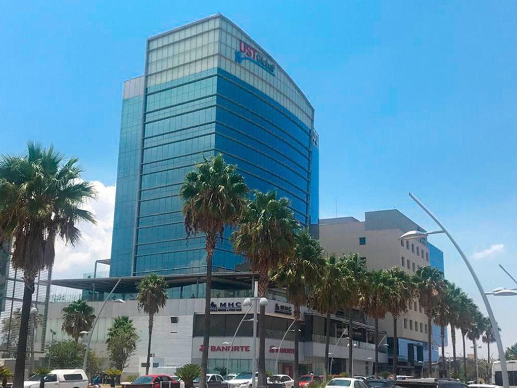 Oficina en Renta Puerto Interior Silao, Gto. 139m2 - 1