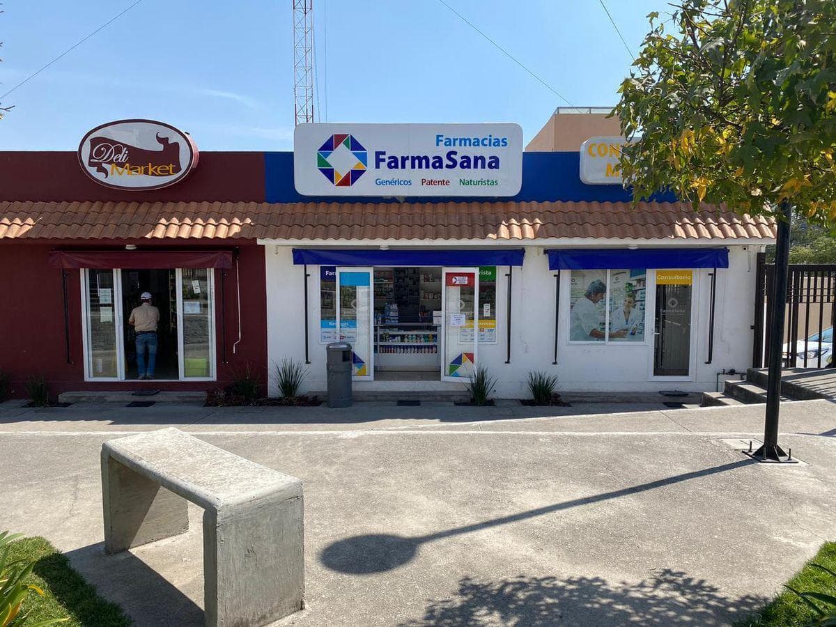 Local - El Panteón - 1