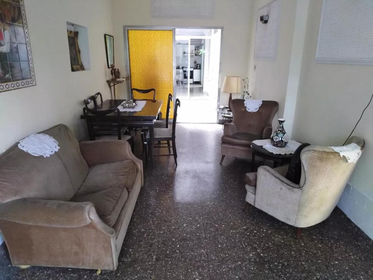 Casa en venta - 4 Dormitorios 2 Baños - Cochera - 150Mts2 - Santa Rita - 1