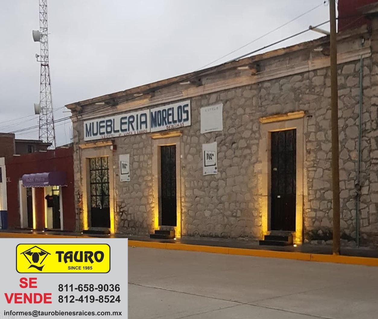 Local en Venta Centro de Indaparapeo Michoacán - 1