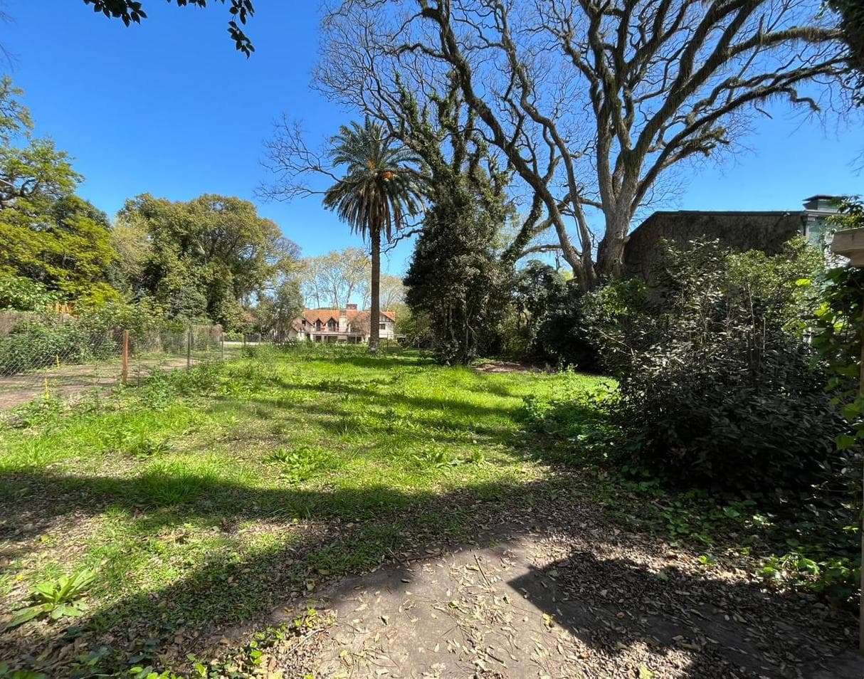 Terreno en la zona más exclusiva de Beccar, Libertador al río - 1