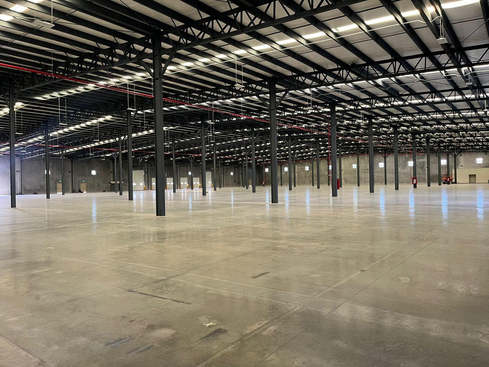 NAVE INDUSTRIAL EN RENTA DE 15,120 M2 EN ROSARITO, B.C. - 1