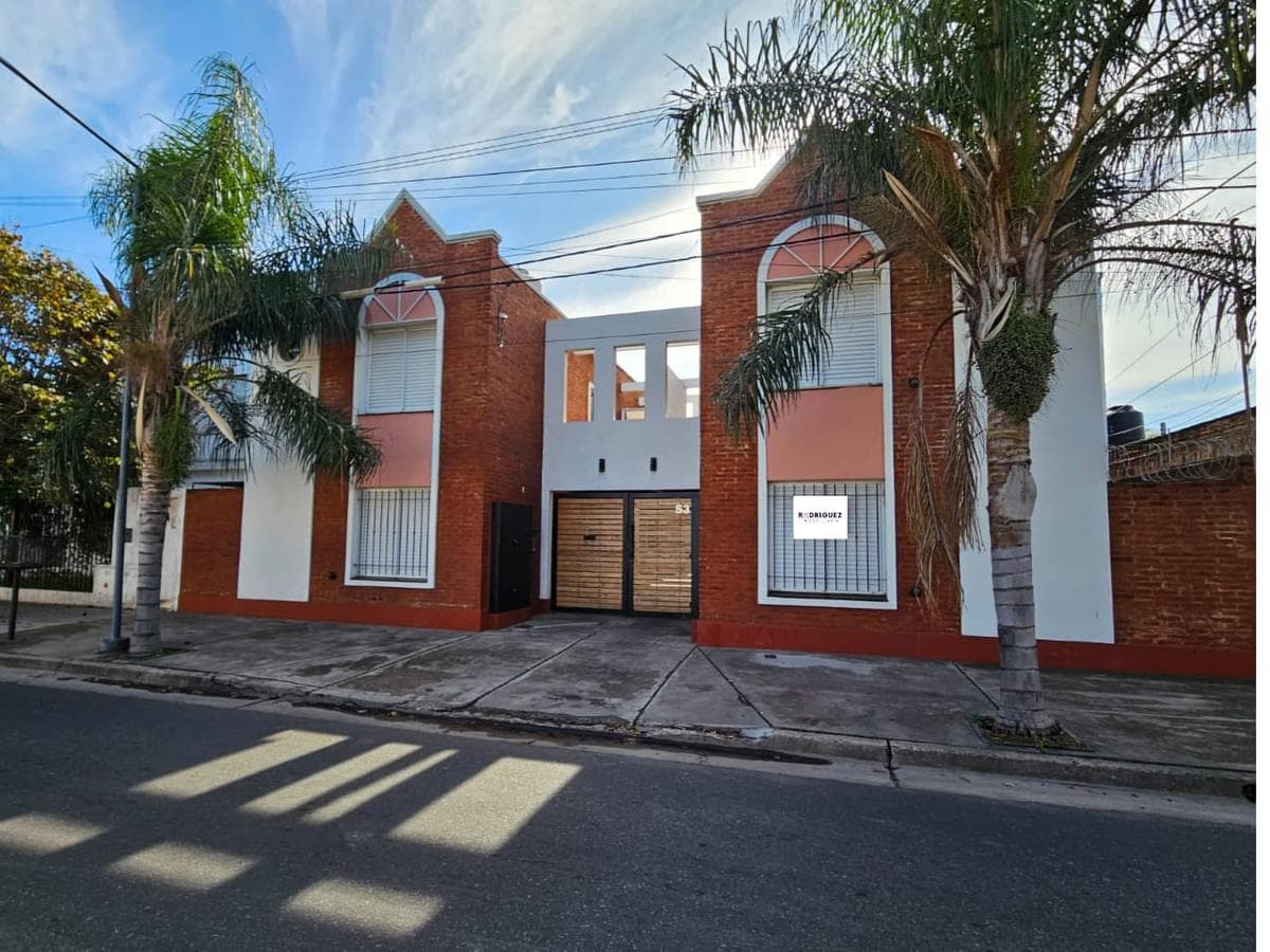 Departamento en San Nicolas De Los Arroyos - 1