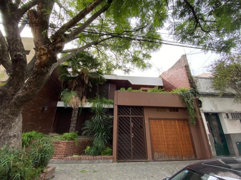 Jovellanos al 300 10,21 x 37 Apto 1100 m2 Vendibles Pb 4 pisos retiro - 1