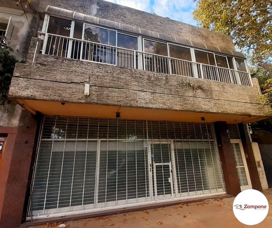 Venta excelente Local 100 M2 Toma Permuta Villa Lugano Villa Riachuelo - 1