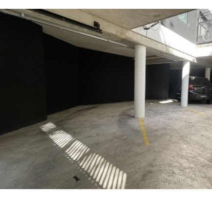 Cochera en venta - 9Mts2 - Villa Ortúzar - 1