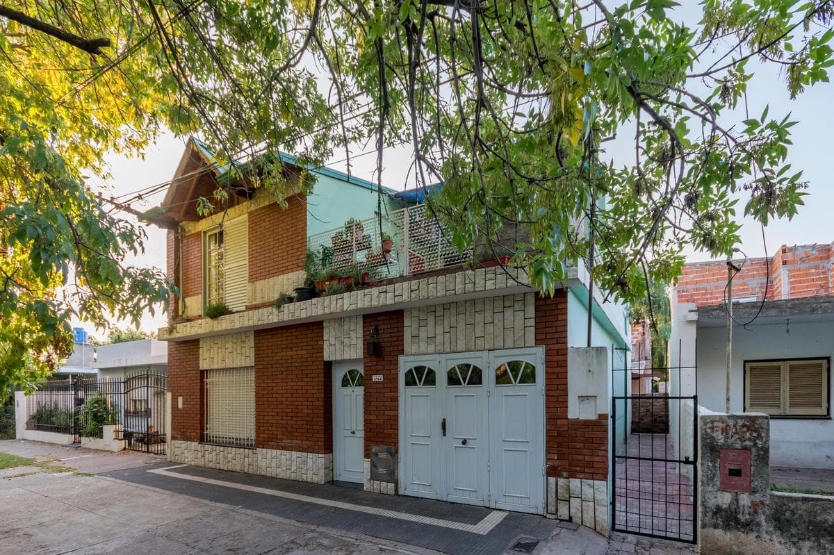 VENTA/PERMUTA - Casa al Frente 3 dormitorios - Pérez, Santa Fe. - 1