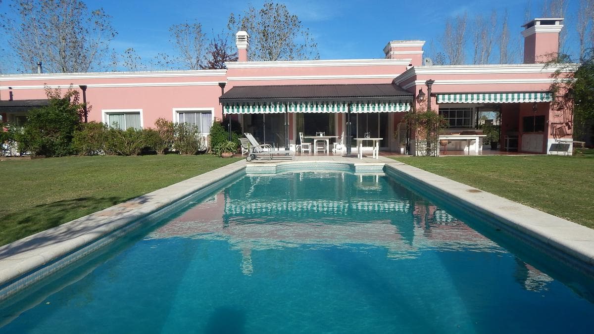 Casa en alquiler en Colonia de Chacras - 1