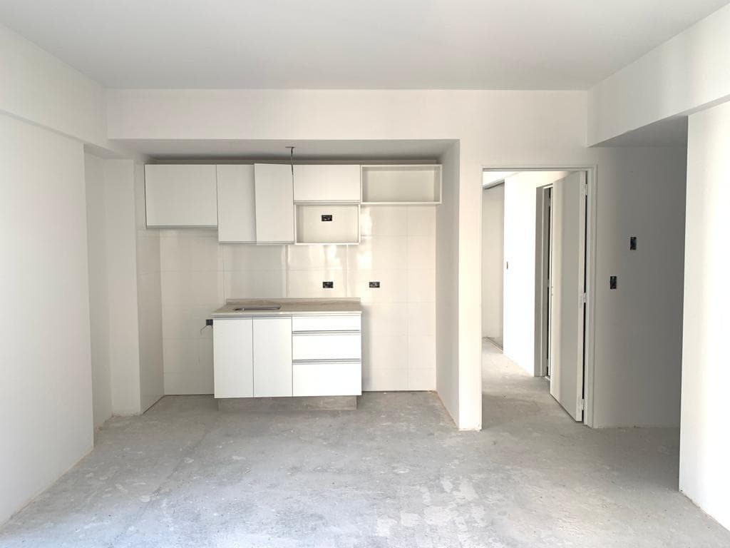 2 amb. suite toilette a estrenar -apto profesional - mucha categoria - vigilancia 24 hs - 1