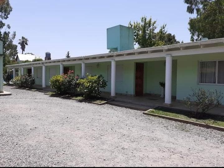 Edificio Comercial en venta - 8 Dormitorios 7 Baños - Cochera - 1720Mts2 - San Miguel del Monte - 1