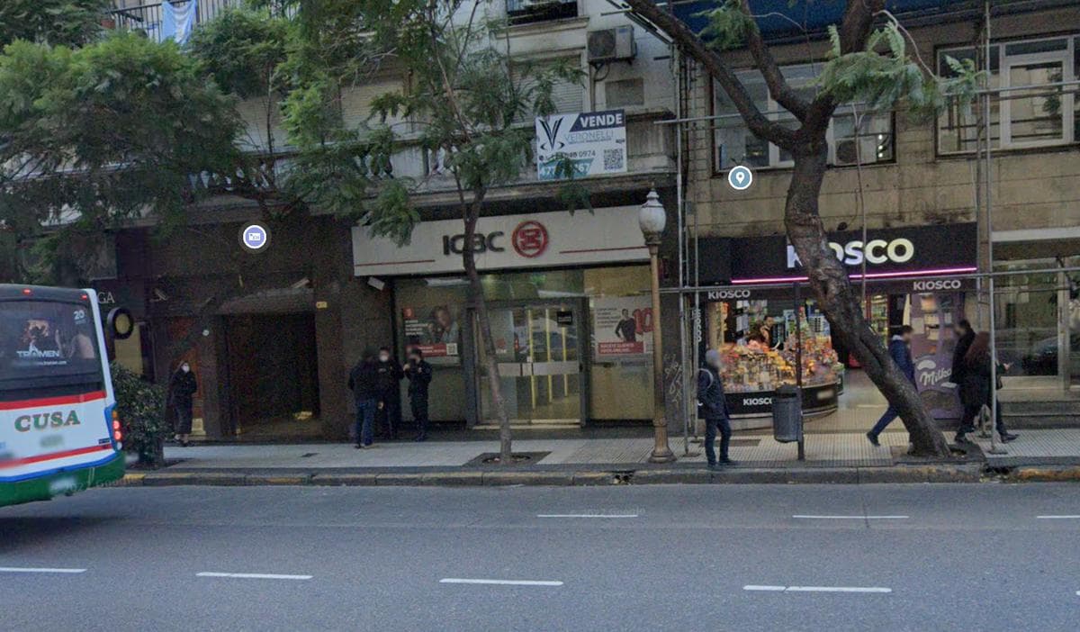 Local en Alquiler - Retiro - Entre Santa Fe y Plaza San Martin - 1