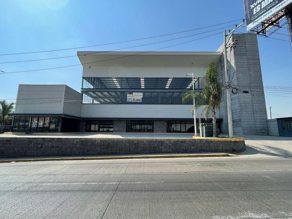 RENTA OFICINAS EN TOLUQUILLA 1er. NIVEL - 1