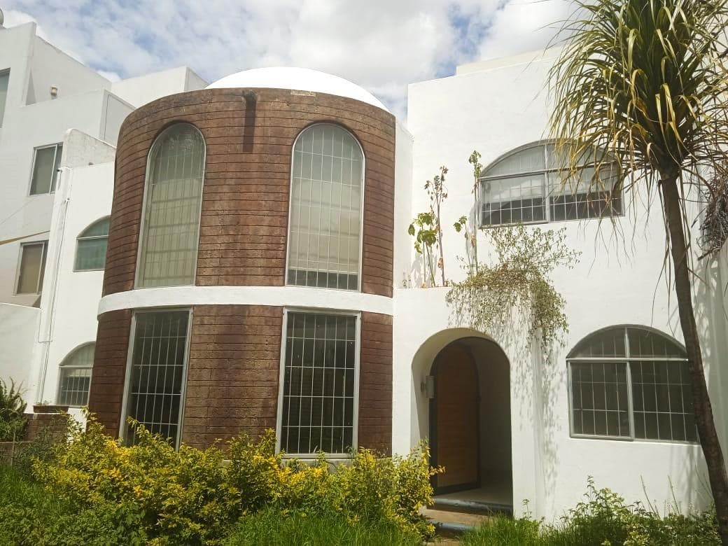 Oficina en renta en Santa Cruz Buenavista, Puebla, Zavaleta - 1