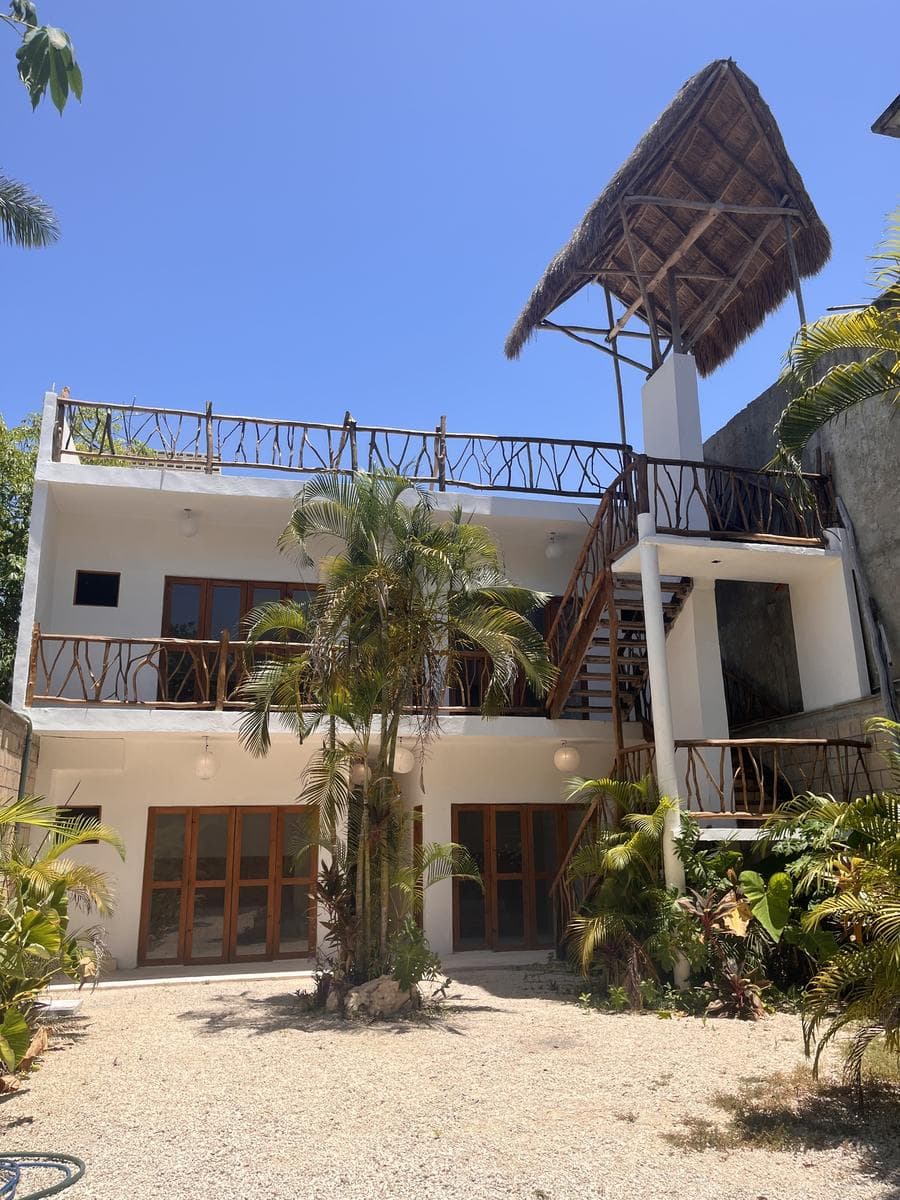 Hotel en Venta Puerto Morelos - 1