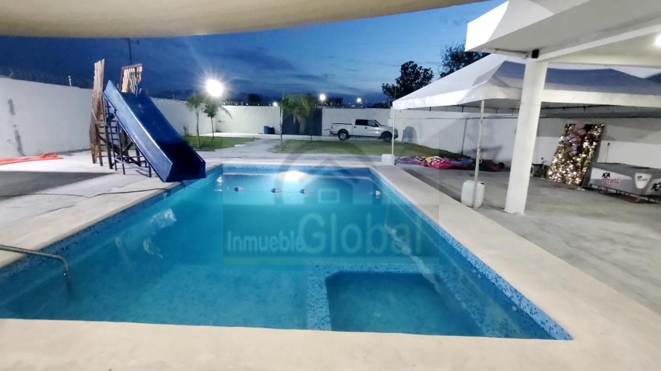 HERMOSA QUINTA EN VENTA PARA VACACION O EVENTOS. EQUIPADA CON ALBERCA EL CARMEN NL - 1