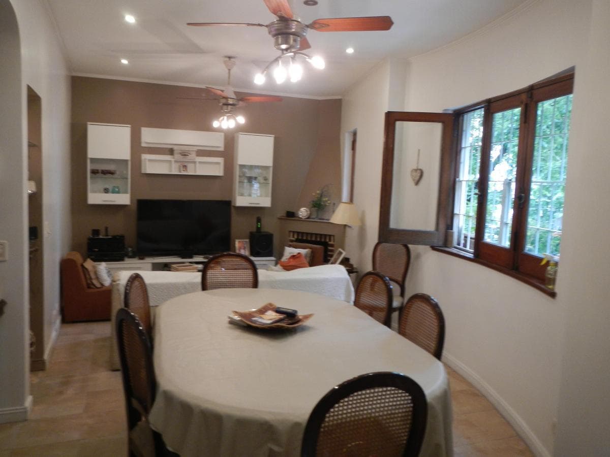 Casa / PH 7 ambientes (SIN EXPENSAS) - Riglos 100 - 1