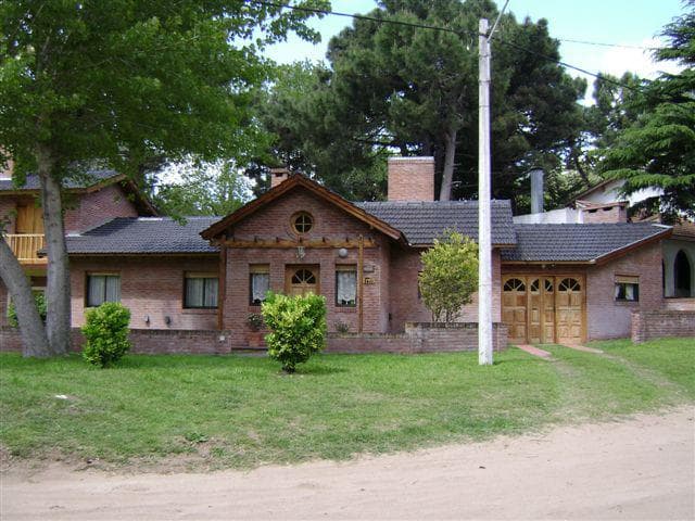 Casa (en PH) - Venta - Villa Gesell - 4 Ambientes - Gas Natural - 1