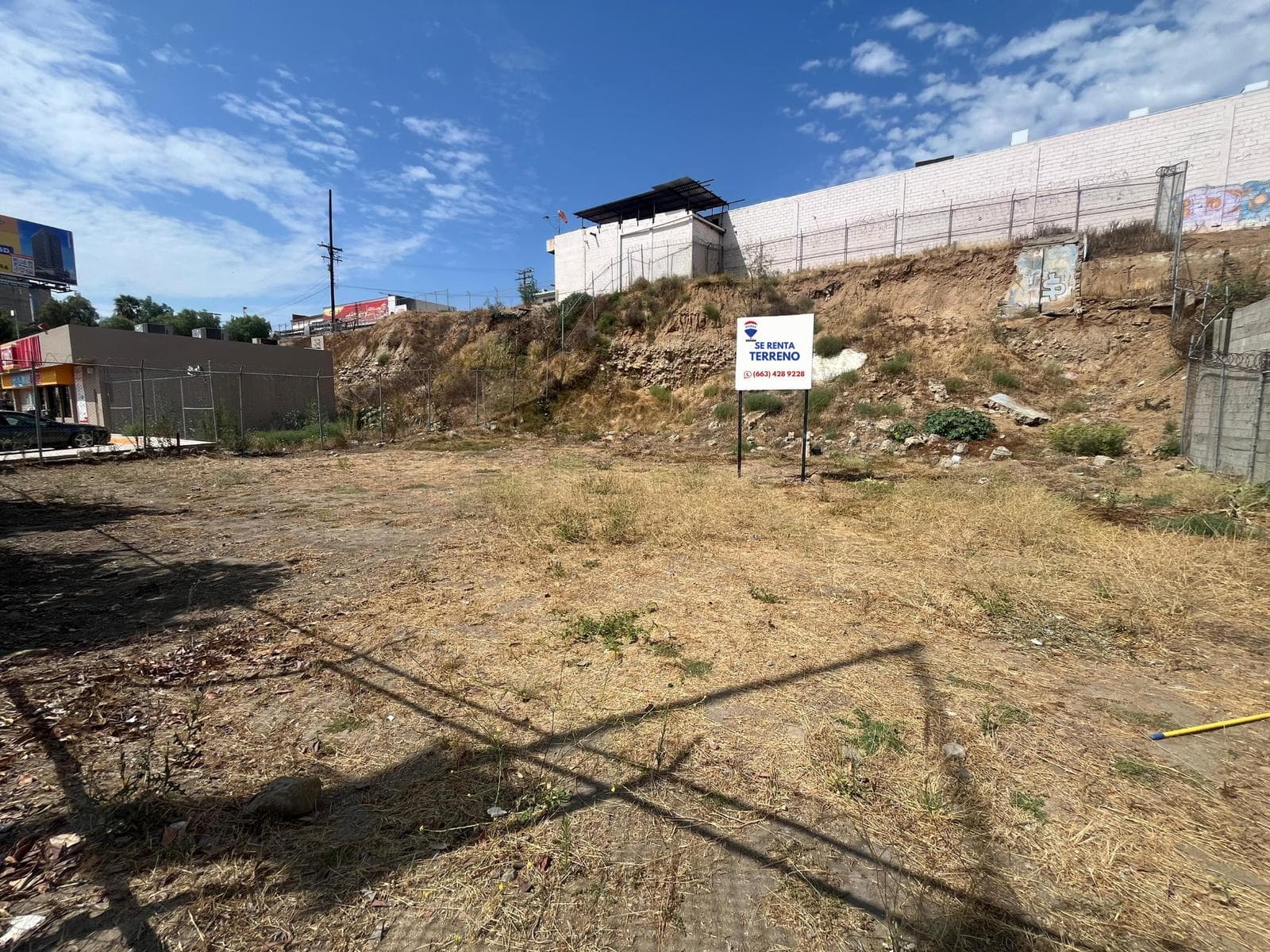 Terreno en Renta de 1,013 m2 en Zona Urbana Rio Tijuana - 1