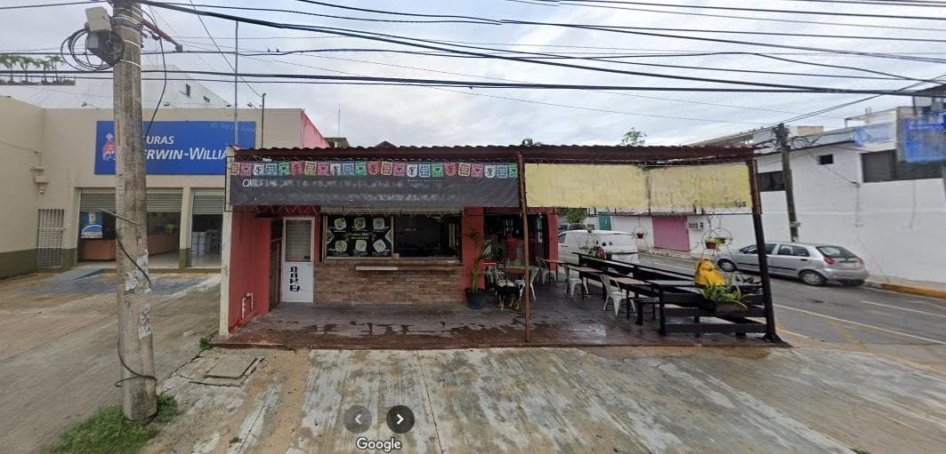 Local Comercial en Renta sobre Avenida Principal en Playa del Carmen - 1
