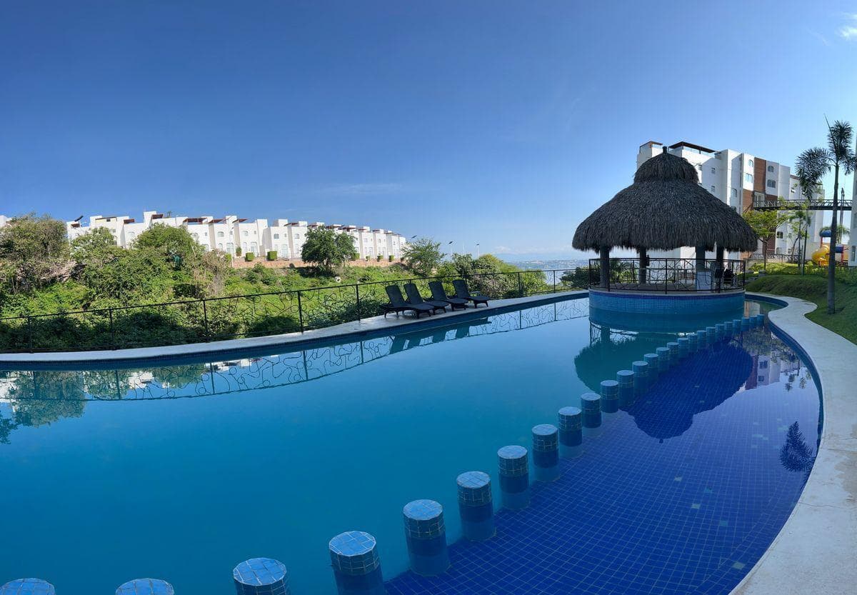 Venta de casa en club náutico Tequesquitengo, Morelos - 1