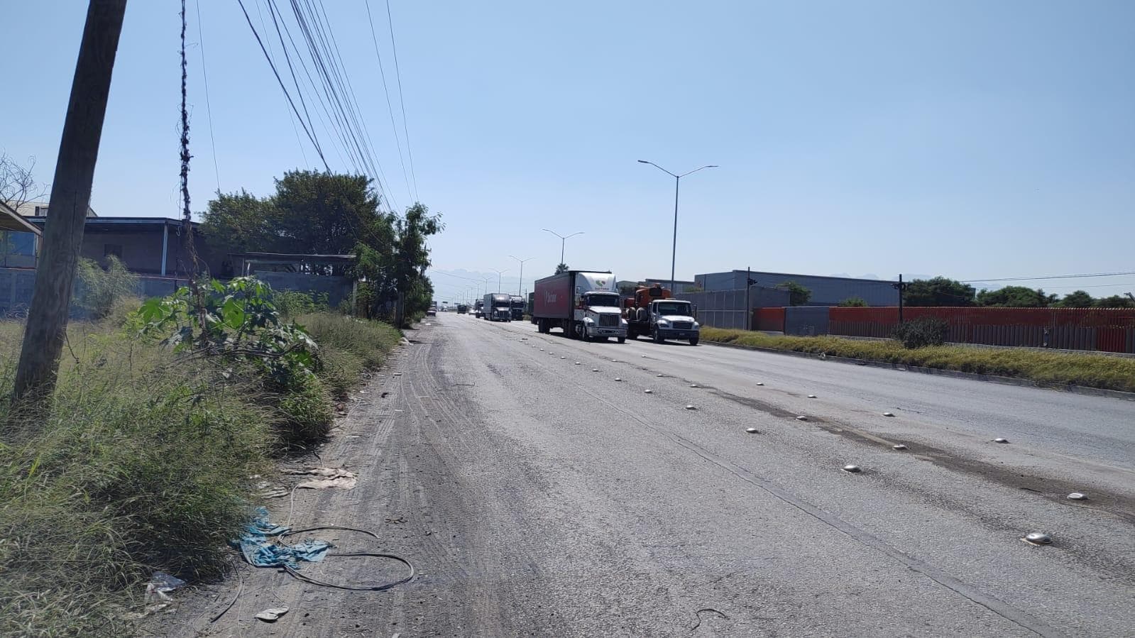 Terreno en renta de 6000 metros Industrial frente a carretera a Colombia Salinas Victoria Nuevo León. - 1