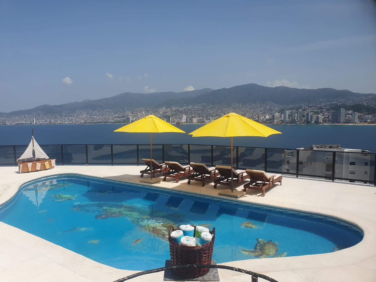 Hermosa Casa en Renta Vacacional con inmejorable vista a la bahia de Acapulco - 1