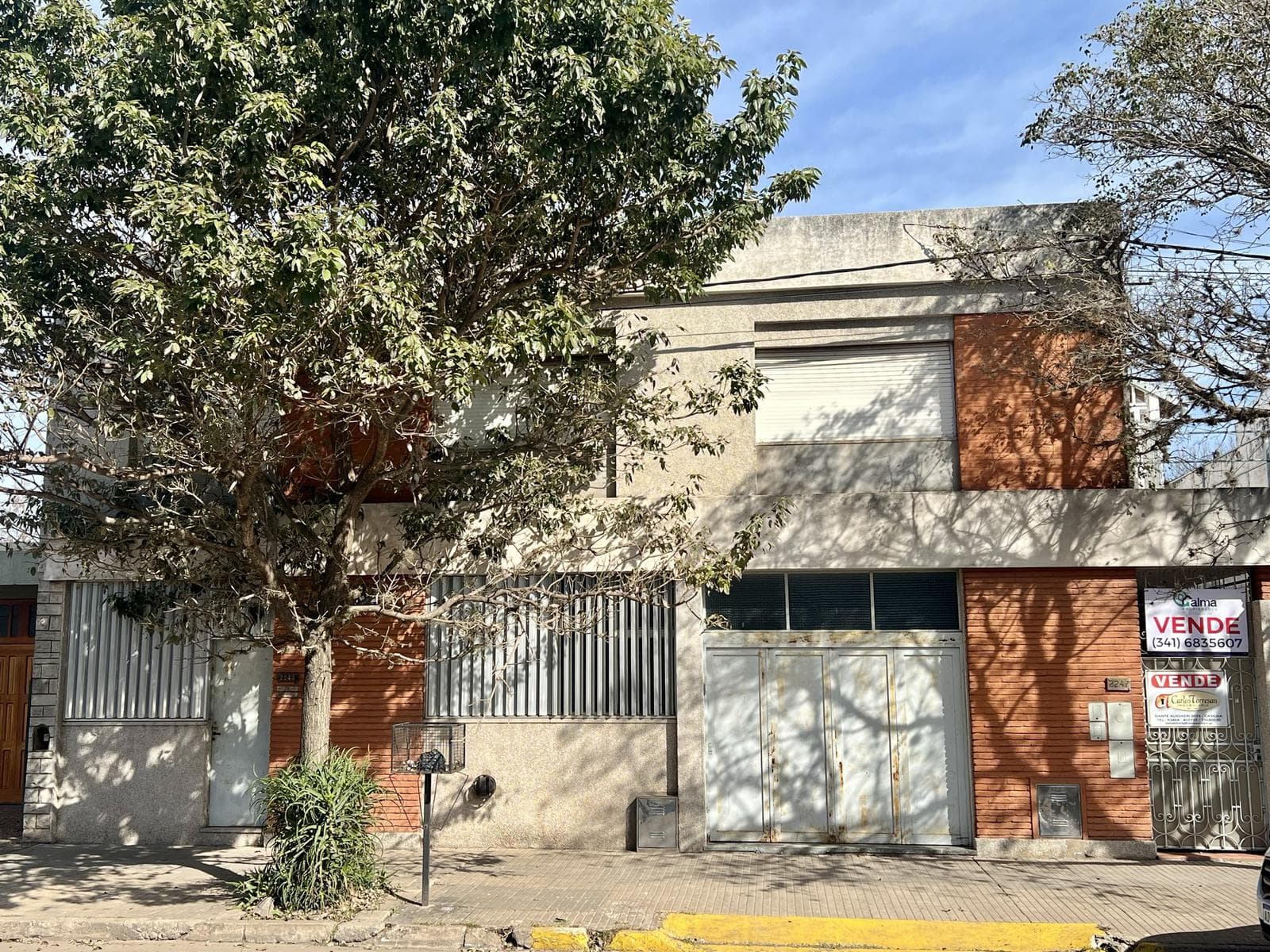 Casa enorme en Venta! CASILDA - Ideal uso comercial / instituciones - 1