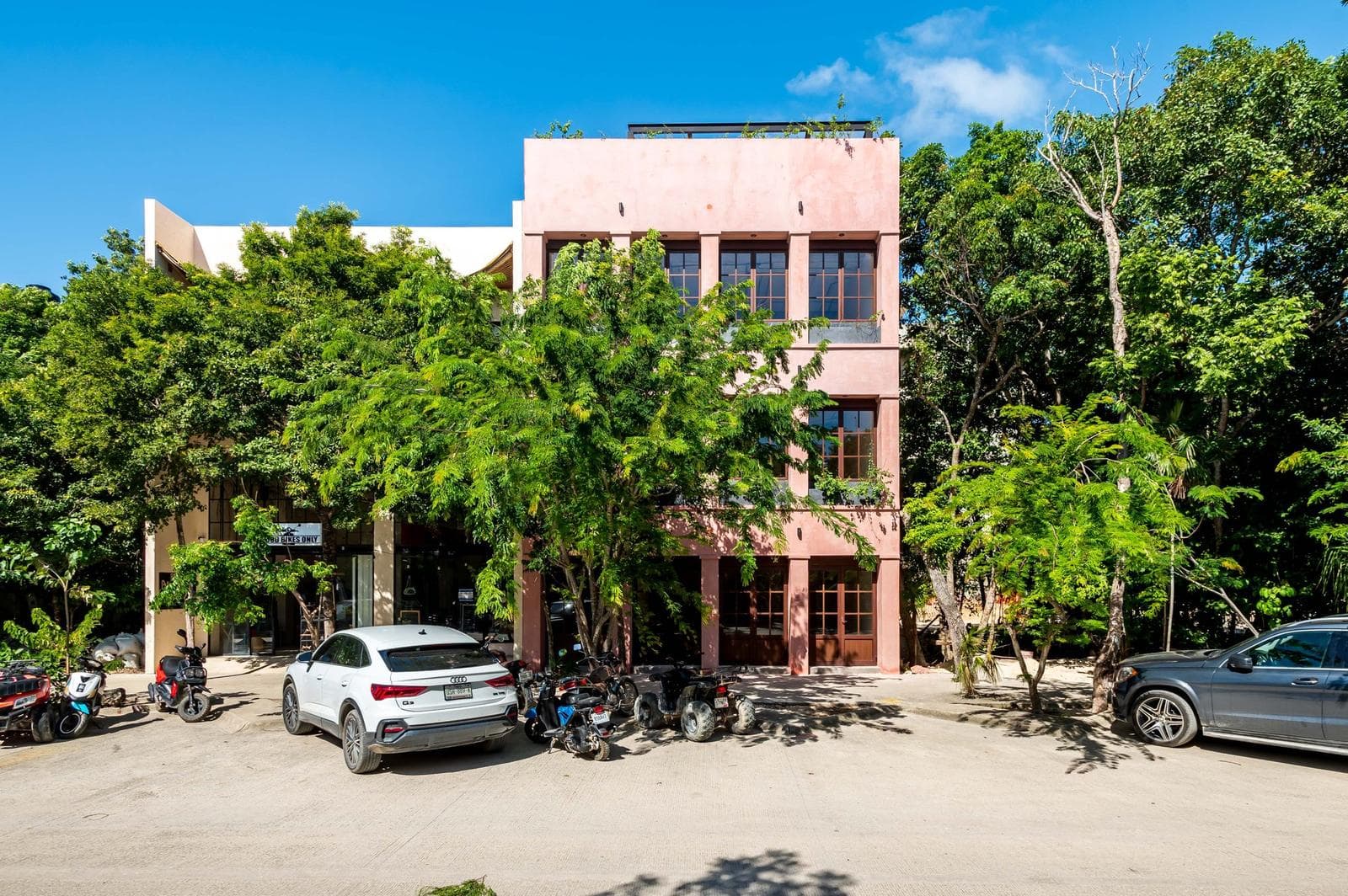Amenona Tulum / Locales y Oficinas Corporativas en venta y renta - 1