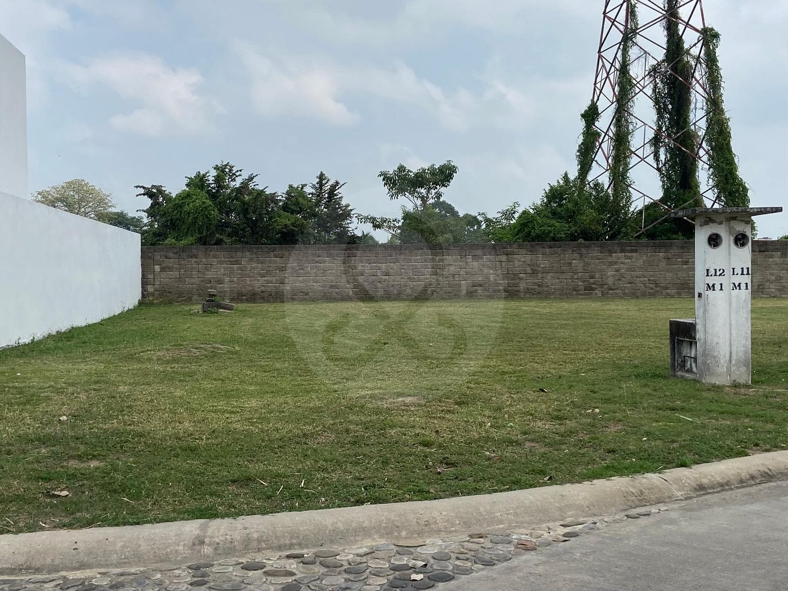 Terreno Residencial en venta en Fracc. Ónix Residencial, Ixtacomitán, Villahermosa, Centro, Tabasco - 1