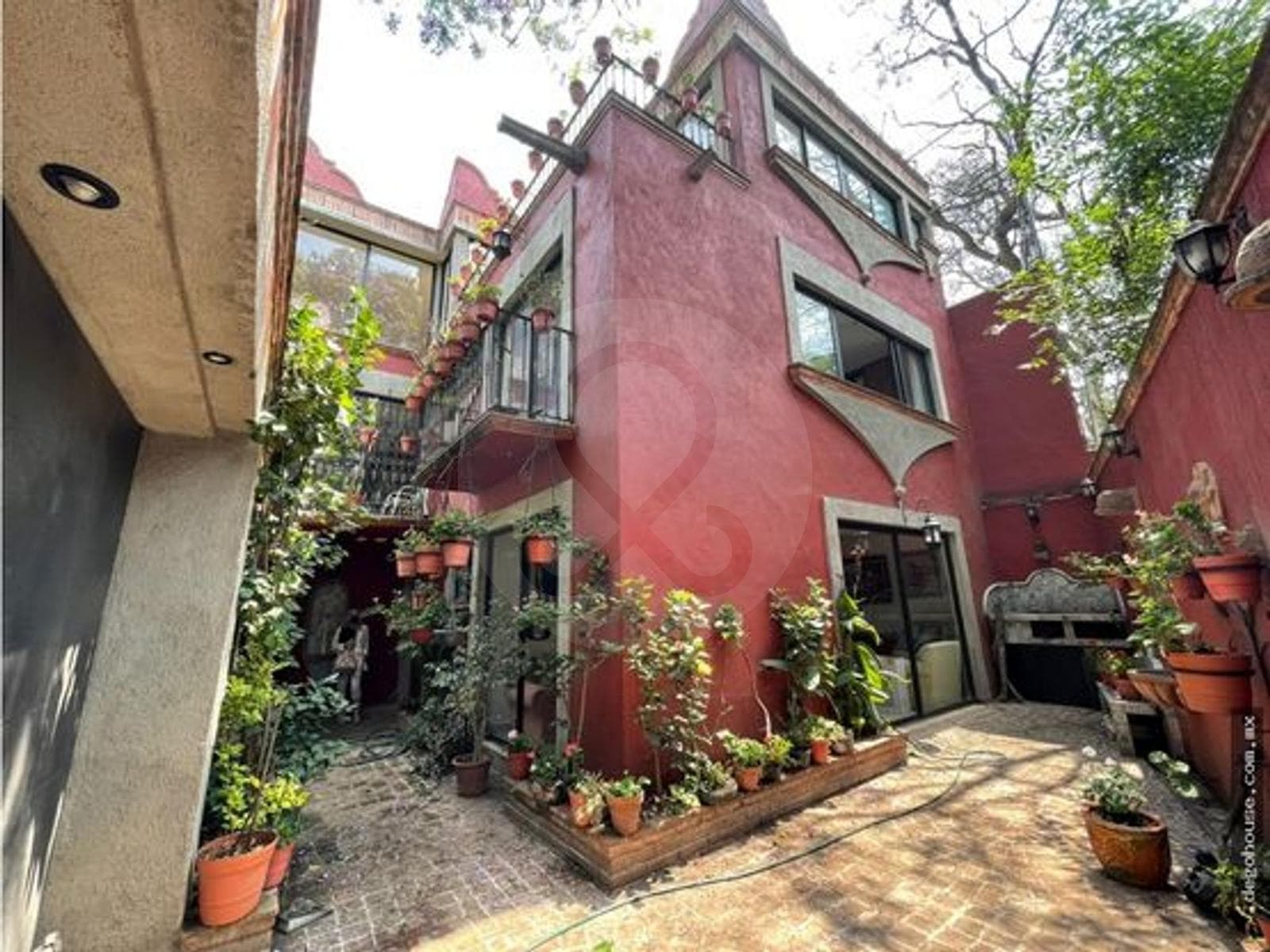 Casa de 2 Niveles Mas Pent House en Venta en Coyoacan - 1