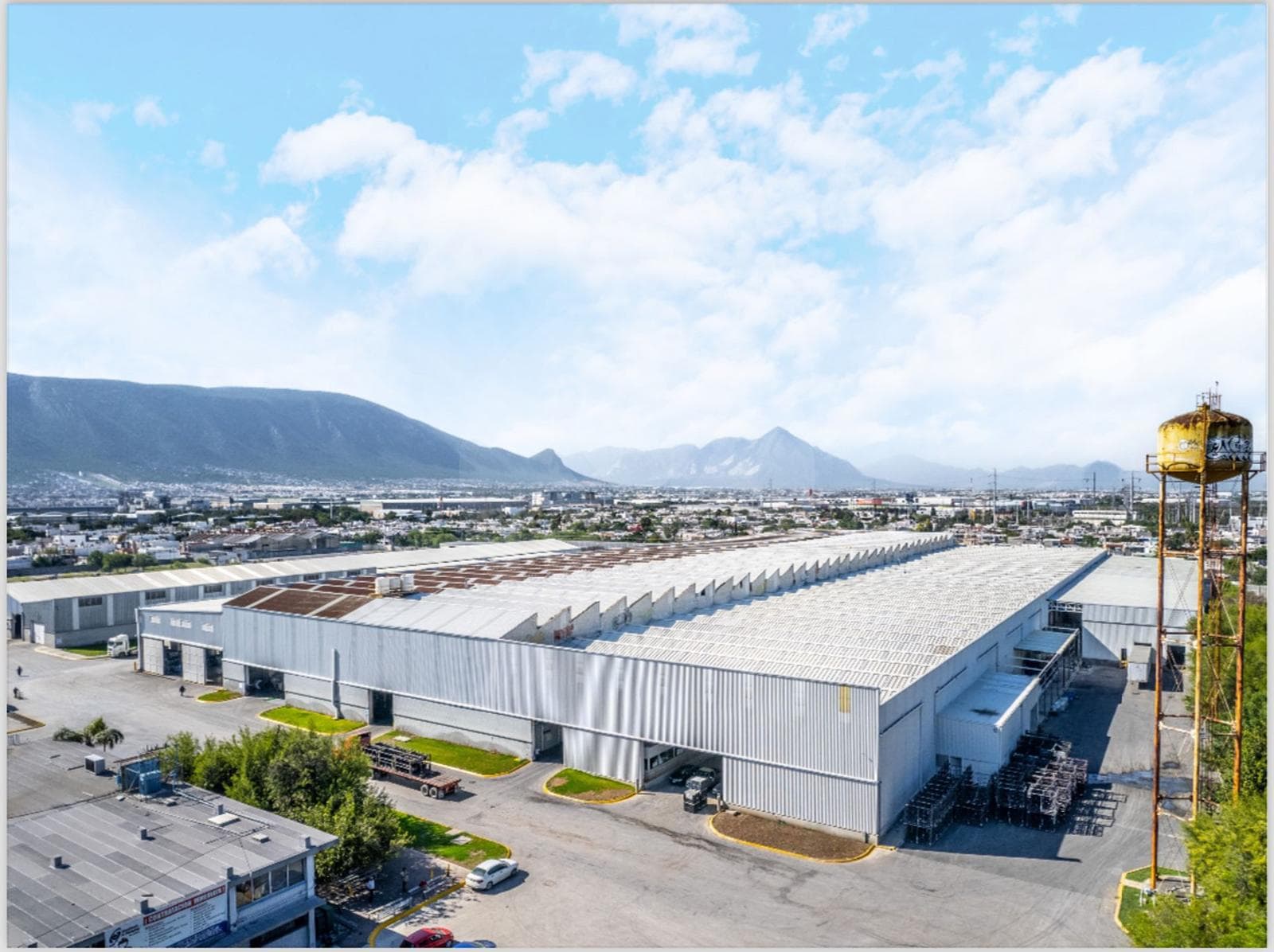 Nave Industrial en venta en San Nicolás de los Garza Centro - 1