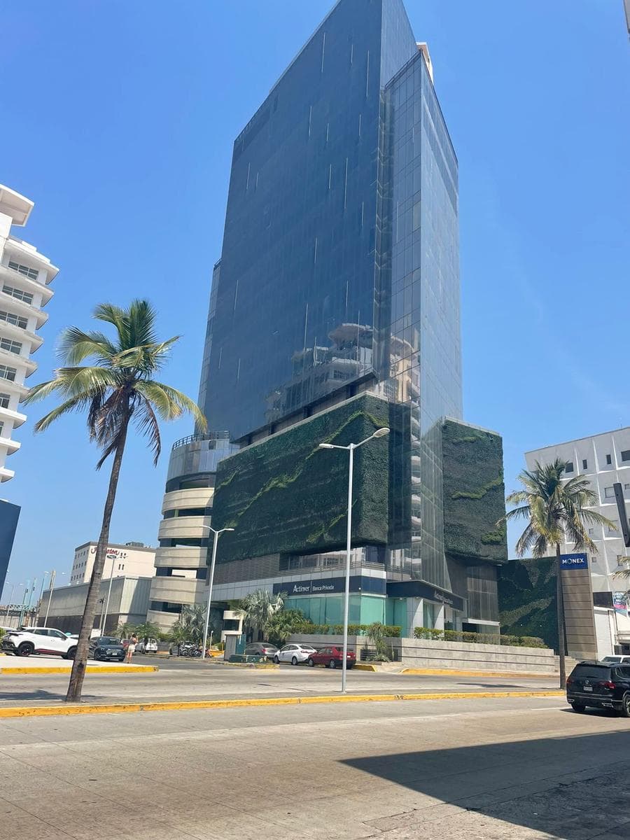 Oficina en RENTA - Torre Américas Oficina 701 - 1