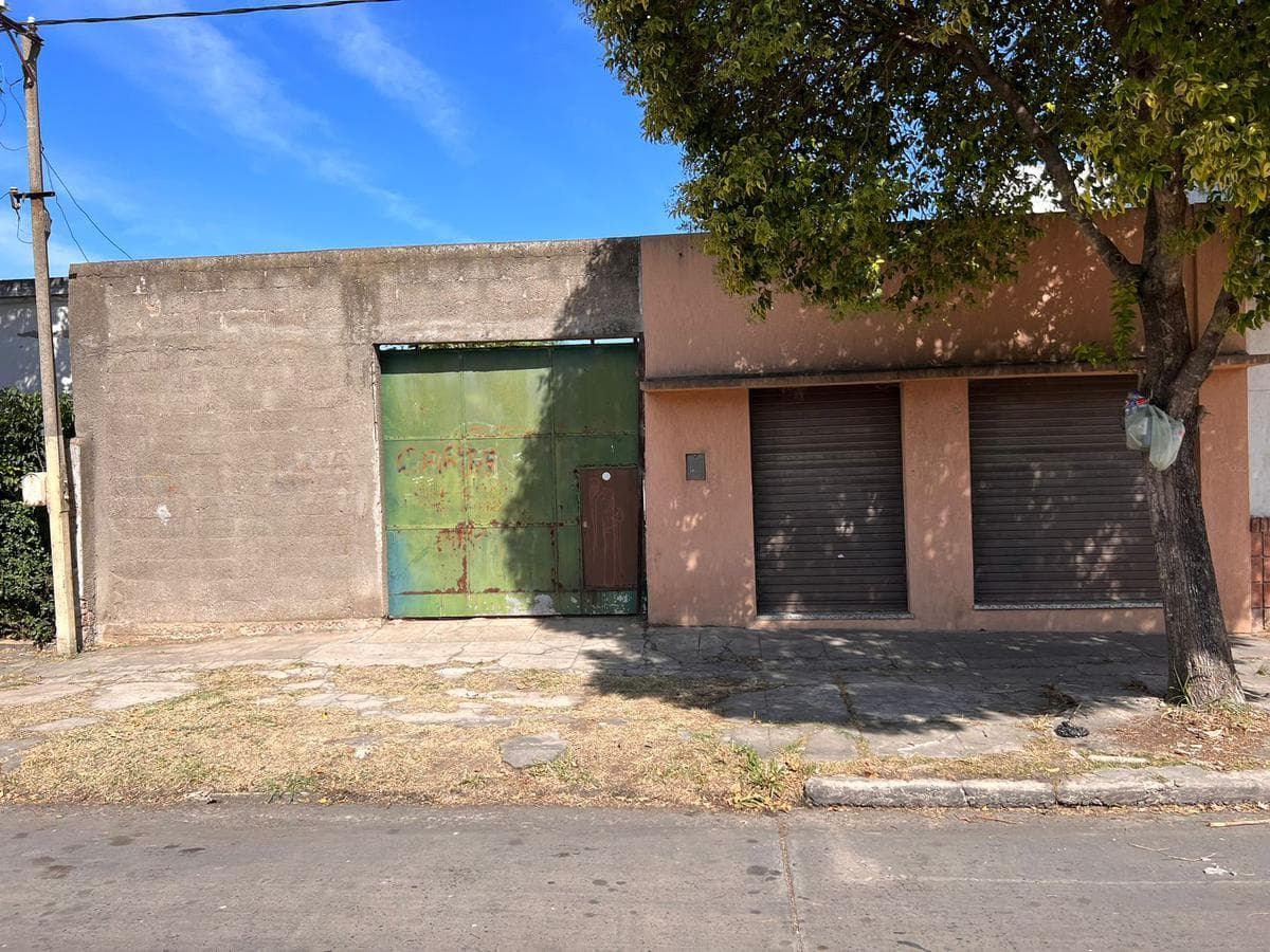 Local - Ensenada - 1