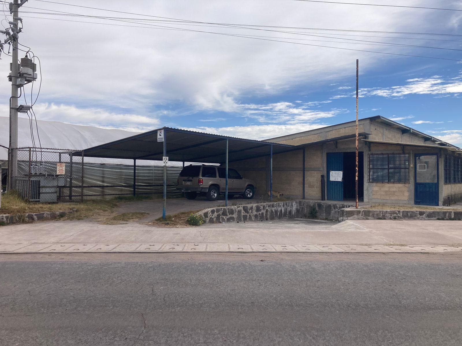 VENTA DE BODEGA EN ATLACOMULCO CON USO AGROINDUSTRIAL - 1