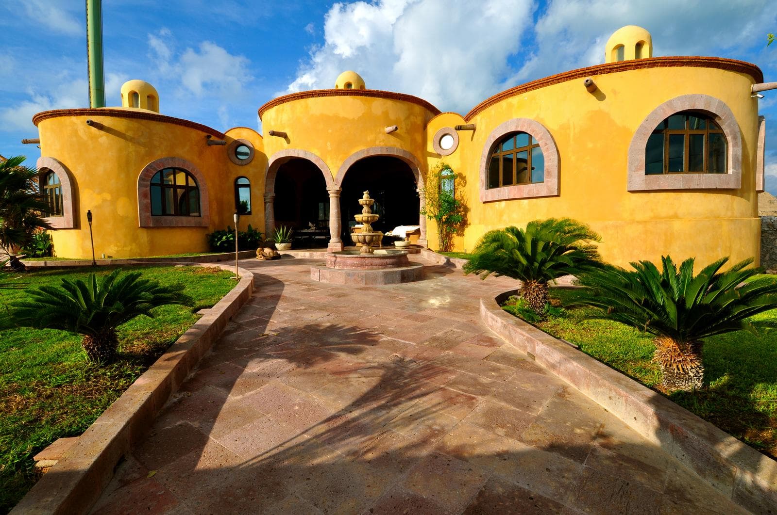 Casa Colonial de 7 Habitaciones en Venta en Isla Mujeres - 1